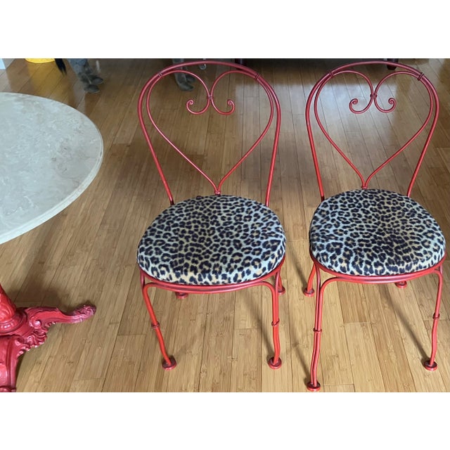 Shabby Chic Early 20th Century Ice Cream Parlor Table and Chairs - Set of 3 For Sale - Image 3 of 7