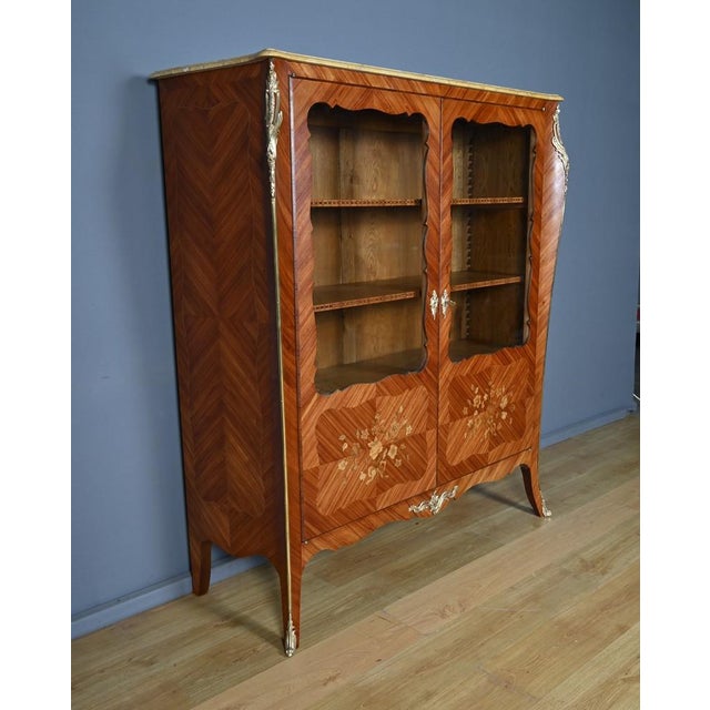 Small Marquetry Display Bookcase, 1890s For Sale - Image 4 of 18