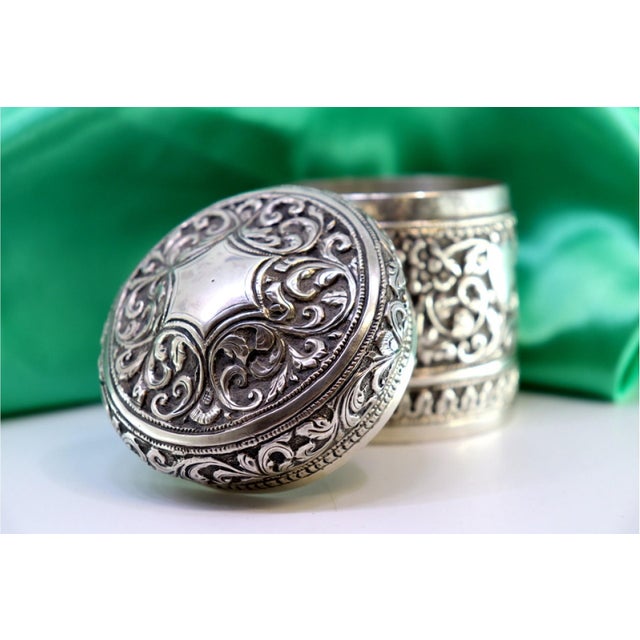 Silver Pot with Floral Reliefs and Monogram Plaque on the Removable Lid For Sale - Image 6 of 9