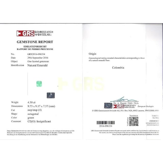 4.30 Carat Insignificant Oil Colombian Emerald in Diamond Cluster Ring, Size 6 For Sale In Miami - Image 6 of 6