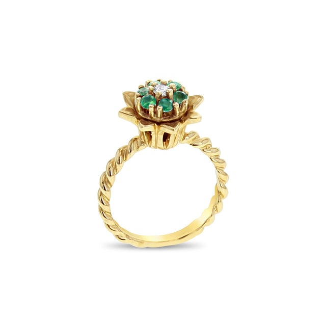 Medium Emerald Tulip Ring 14k Yellow Gold, Size 4 For Sale - Image 4 of 4