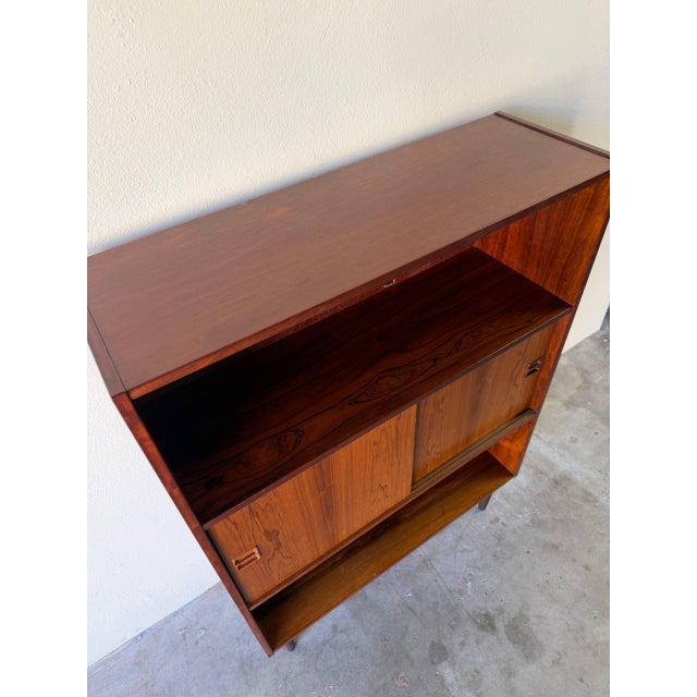 Mid-Century Modern Vintage Danish Rosewood Bookcase – Mid-Century Modern Cabinet – Denmark, 1960s For Sale - Image 3 of 10
