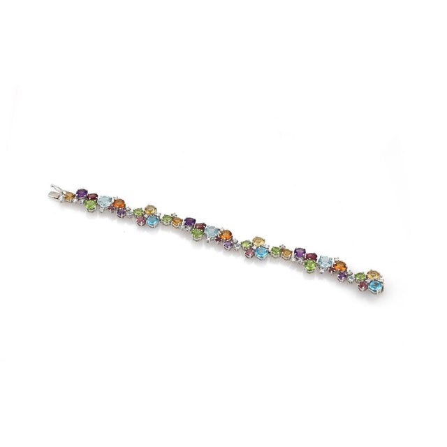 Mid 20th Century Diamonds & Assorted Multicolor Gems 18k White Gold Bracelet For Sale - Image 4 of 5