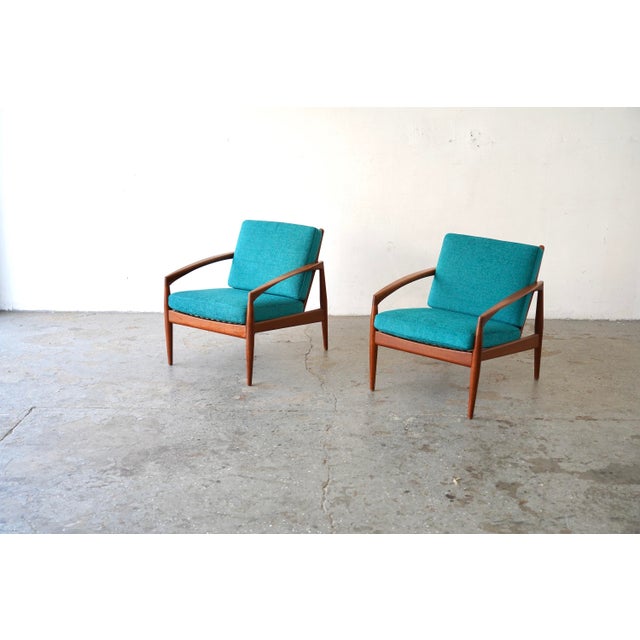 Kai Kristiansen 1950s Pair of ‘Paper Knife’ Model 121 Lounge Chairs by Kai Kristiansen for Magnus Olesen, Denmark, For Sale - Image 4 of 13