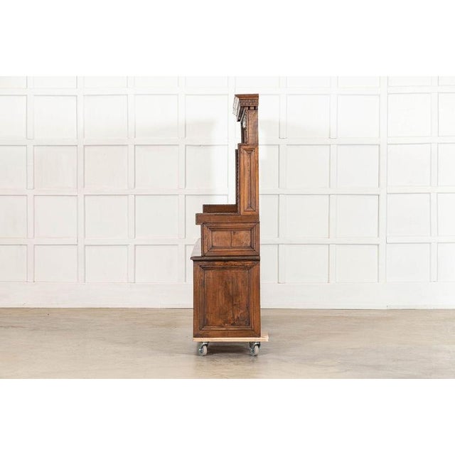 Early 19th Century Large 19th Century Italian Carved Walnut Settle, 1800 For Sale - Image 5 of 15