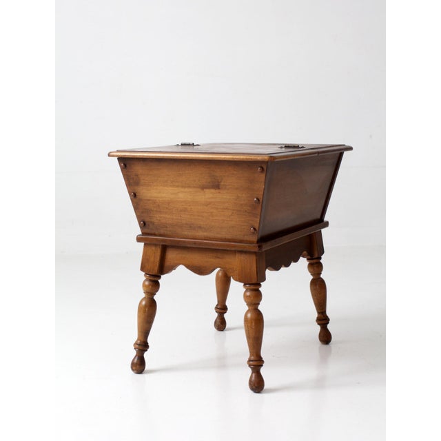 Vintage Kling Colonial Maple Sugar Chest Style Storage Table Circa 1970s For Sale - Image 6 of 18