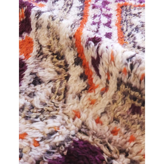 Vintage Beni Mguild Rug – Crimson & Amethyst Geometric Masterpiece A true collectible from Morocco’s Middle Atlas, this...