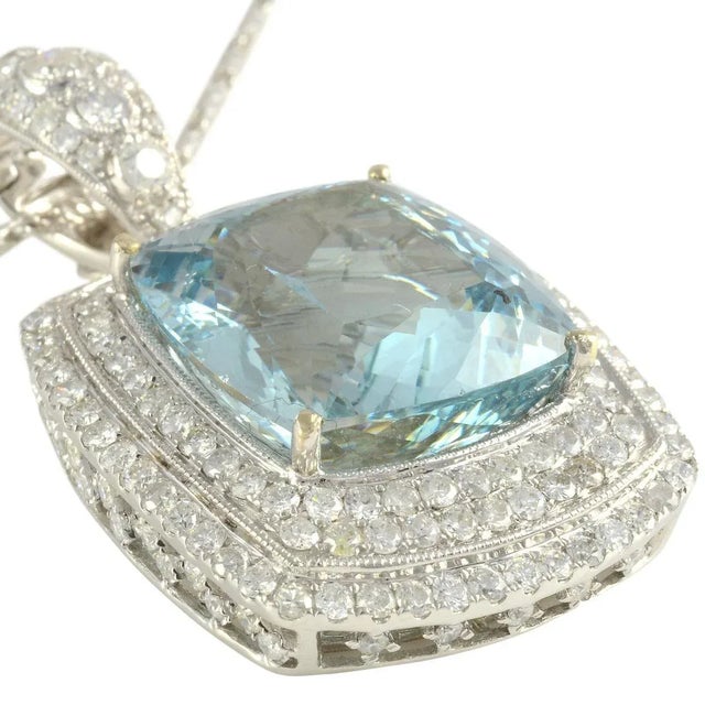 Contemporary Early 21st Century Orianne GIA Certified 26.85 Carat Natural Aquamarine Pendant Necklace For Sale - Image 3 of 6