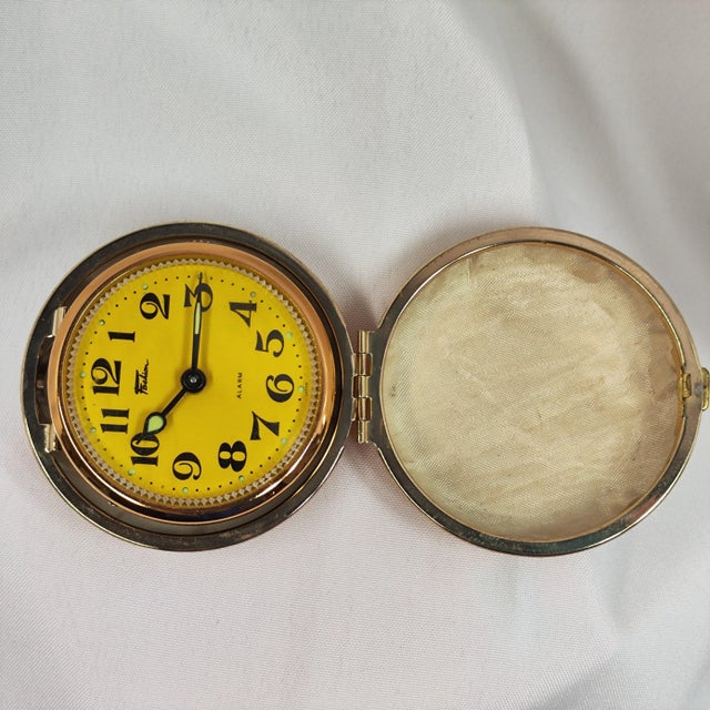 1970s 1970’s French and Japanese Folding Alarm Clocks - Set of 2 For Sale - Image 5 of 11