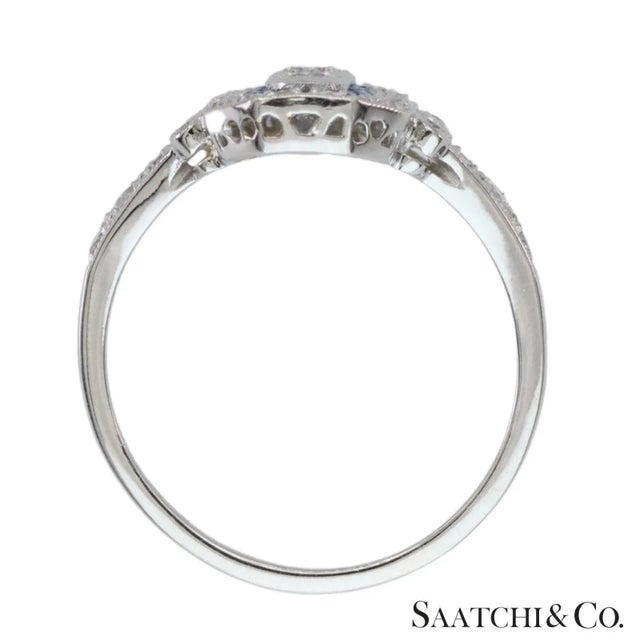 Platinum (950) Natural Diamond and Natural Sapphire Elegant Ring For Sale In New York - Image 6 of 11