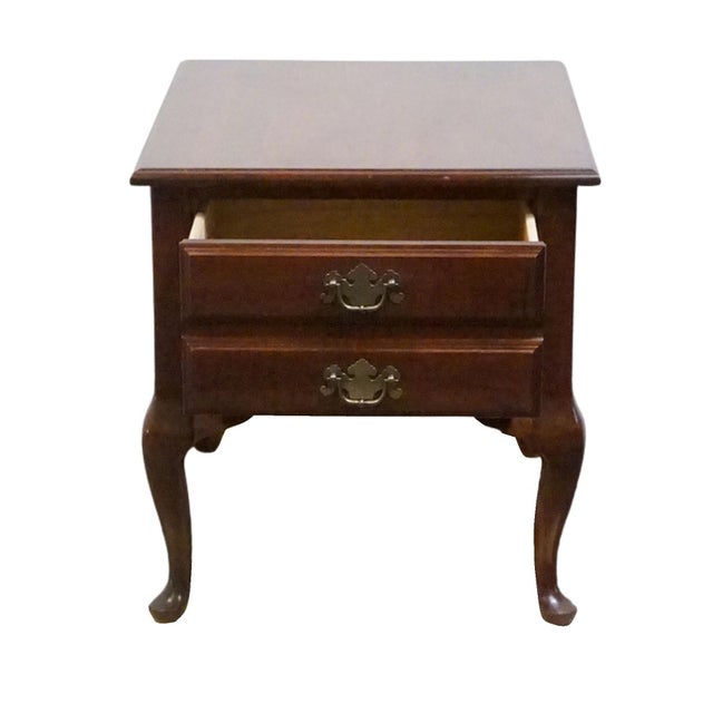 Late 20th Century Bassett Furniture Solid Cherry Traditional Style 21" Accent End Table For Sale - Image 5 of 12
