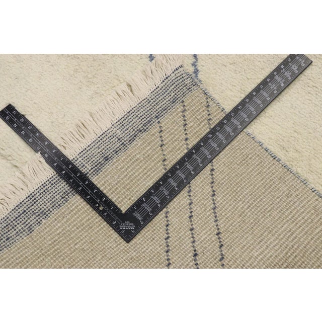 Organic Modern Moroccan Rug - 08'01 X 10'02 For Sale In Dallas - Image 6 of 10