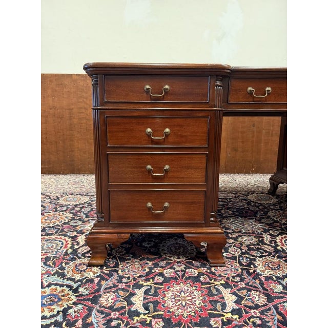 English Chesterfield Desk with Green Leather For Sale - Image 9 of 18