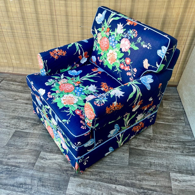 Hollywood Regency Floral Print Upholstered Lounge Chair. Circa 1970s For Sale In Miami - Image 6 of 18