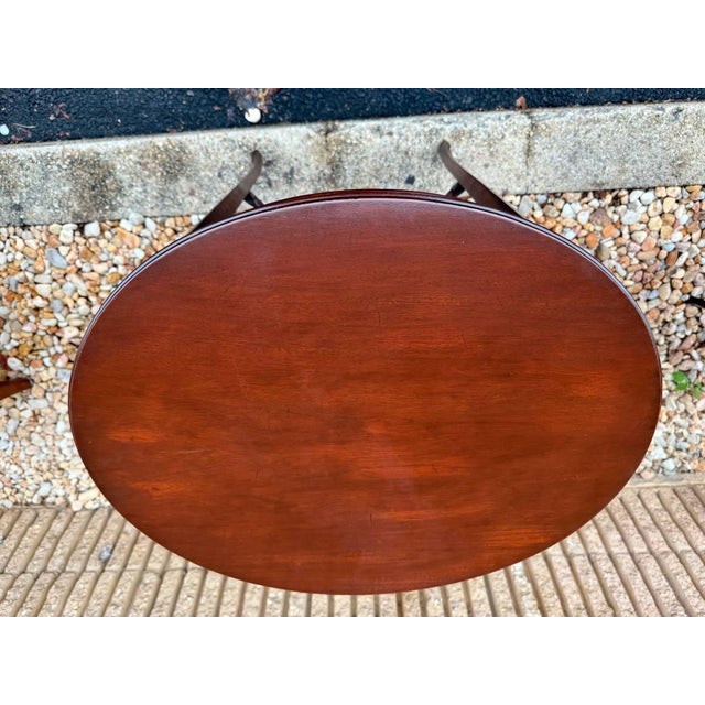 Brown Pair of Edwardian Mahogany Oval Top Lamp or Side Tables. For Sale - Image 8 of 18