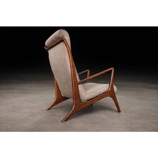 Mid-Century Modern Sculptural Pair of Brazilian Modernist Armchairs in Hardwood & Boucle by John Graz, Brazil, 1950s For Sale - Image 3 of 17