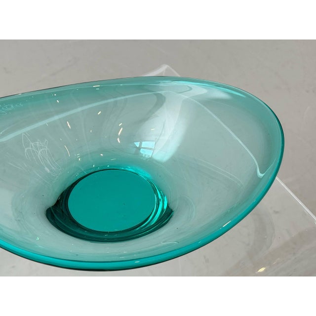 Emerald Green Selandia Bowl by Per Lütken for Holmegaard, Denmark, 1960s For Sale - Image 5 of 6