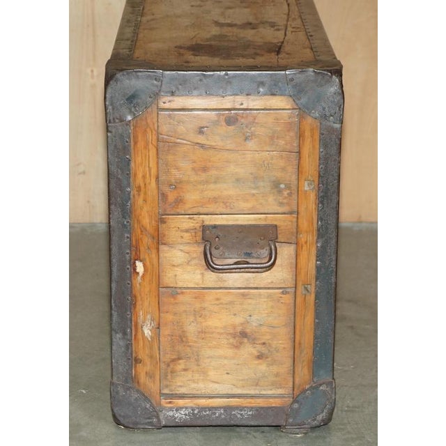 Campaign Oak Zinc Bound Chest of Drawers by Army & Navy C.S.L Makers, 1890 For Sale - Image 6 of 18