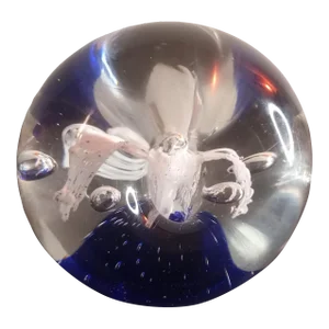 Vintage 1960s Dynasty Gallery Heirloom Collectible Art Glass Paper Weight
