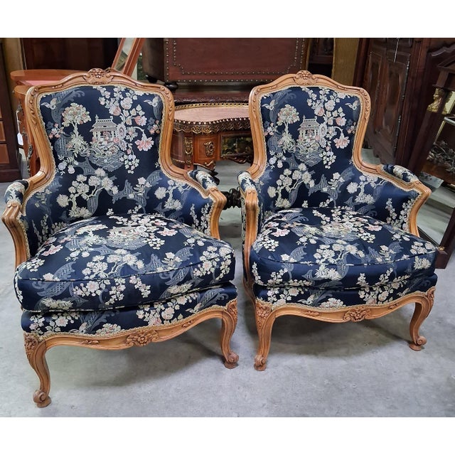 Louis XV Bergère Armchairs with Japonisme Tapestry, Set of 2 For Sale - Image 4 of 5