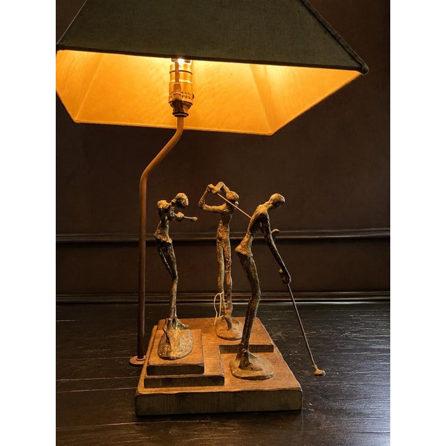 Mid-Century Modern Frederick Cooper Golfer Lamp | Vintage Three Golfers Sculpture Mid-Century Modern Lighting For Sale - Image 3 of 8