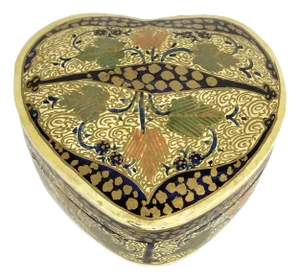 Mid 20th Century Small Kashmir Heart Trinket Box Handmade in India, Papier Maché