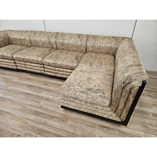 Mid-Century Modern Modular Sofa in Silk and Lacquered Wood by Pierre Cardin, 1970, Set of 5 For Sale - Image 3 of 18