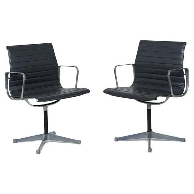 Set of EA 108 Aluminium Chairs by Charles and Ray Eames for Herman Miller, 1960s For Sale - Image 10 of 10