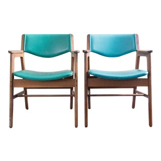 Gunlocke Mid Century Office Chairs - A Pair For Sale