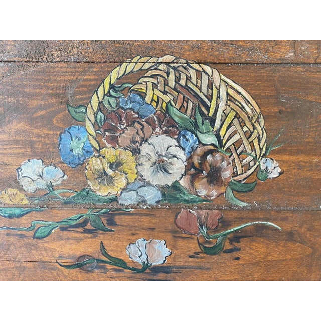 Early 20th Century Vintage Hand Painted Wooden Round Box For Sale - Image 5 of 9