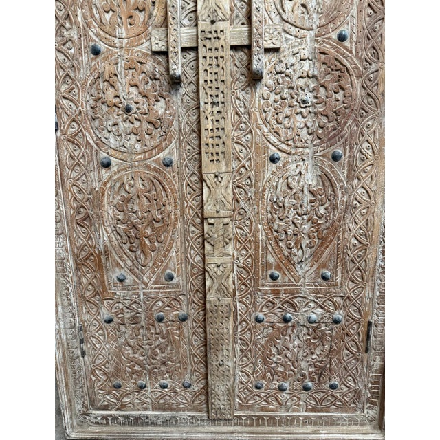 Antique Indian Hand-Carved Double Doors – Rustic Farmhouse Teak Wood Architectural Salvage For Sale - Image 4 of 7