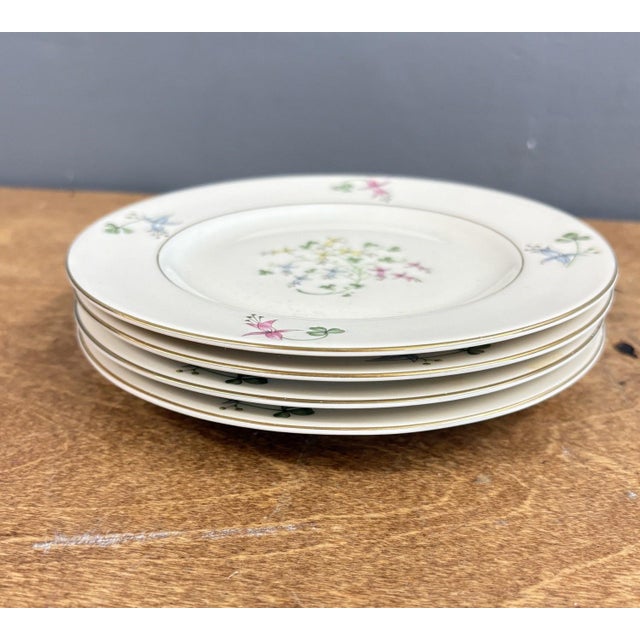 1940s Theodore Haviland New York "Festival" Porcelain Dinnerware Set - 26-Piece For Sale - Image 10 of 15