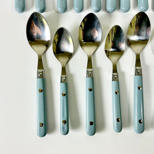 Metal 1970s Vintage Boho Chic Contemporary Stainless Steel French Blue Handle Flatware - Set of 20, Service for 4 For Sale - Image 7 of 11