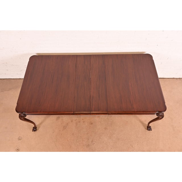 1940s Romweber Style Chippendale Carved Mahogany Extension Dining Table, Newly Refinished For Sale - Image 5 of 18