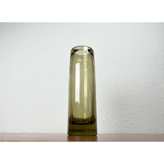 Mid-Century Modern Danish Labrador Series Vase in Yellow Green Glass by Per Lütken for Holmegaard, 1950s For Sale - Image 16 of 16