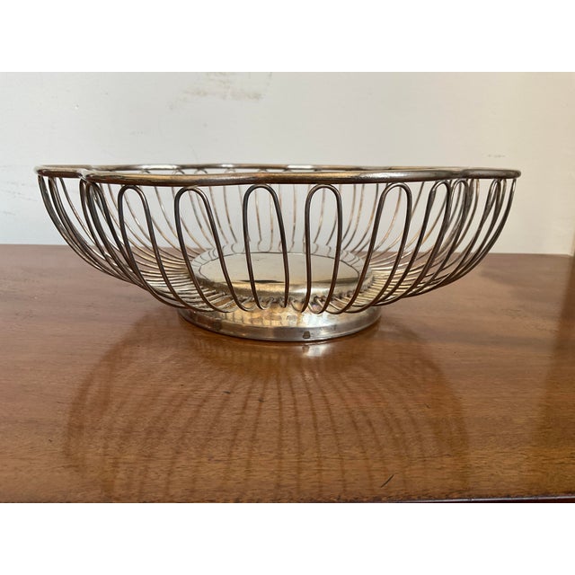 Gorham Mid 20th Century Silver Plated Bread Basket - Attributed to Gorham For Sale - Image 4 of 14