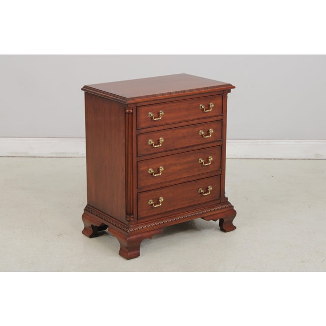 Traditional Henkel Harris Model 116a Cherry 4 Drawer Chest For Sale - Image 3 of 14