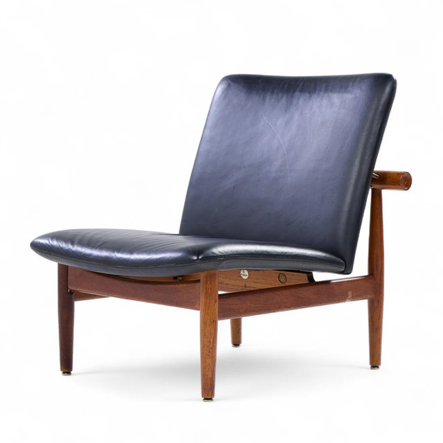 Finn Juhl for France and Sons Fd137 Mid Century Danish Teak Japan Lounge Chairs - Pair For Sale In Chicago - Image 6 of 13