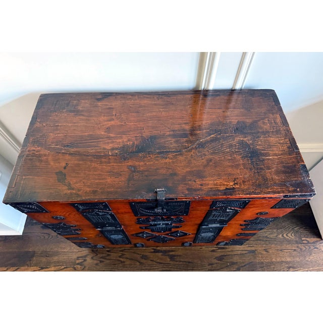 Antique Korean Pakch'on Wedding Bandaji Chest For Sale - Image 15 of 17