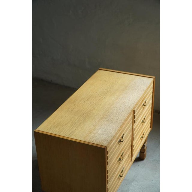 Brown Mid-Century Modern Danish Chest of Drawers in Oak, 1950s For Sale - Image 8 of 15