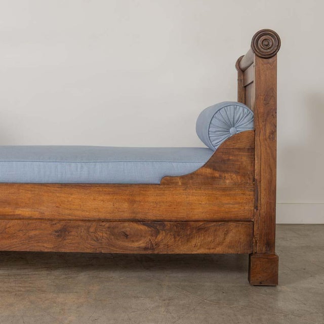 19th Century French Carved Wood Day Bed For Sale - Image 9 of 12