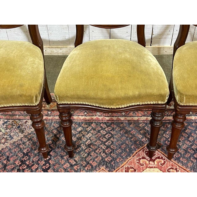 Victorian English Chairs in Mahogany, Set of 4 For Sale - Image 4 of 14