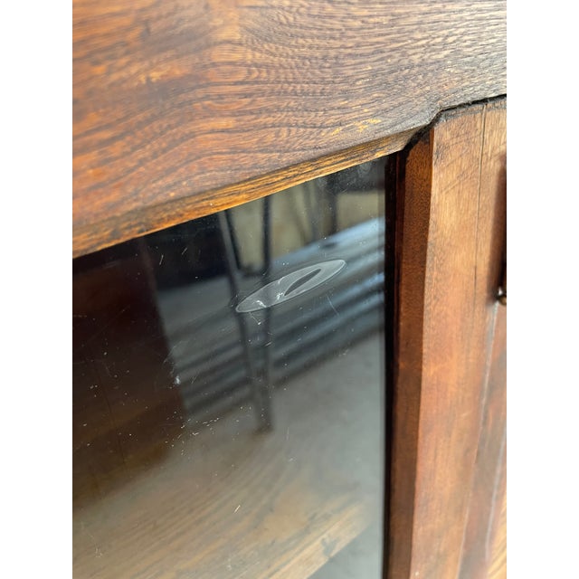 1920s Cabinet Curio Book Shelf Radio Phonograph For Sale - Image 6 of 11