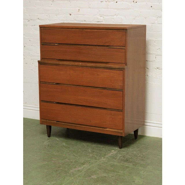 Mid-Century Modern Mid 20th Century Mid Century Five Drawer Walnut Dresser For Sale - Image 3 of 12
