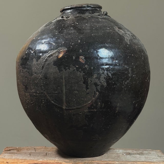 Antique 17th Century Chinese Dark Glazed Stoneware Jar (Shiwan Kilns) For Sale - Image 4 of 12