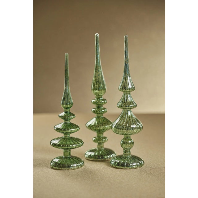 Traditional Azenor Green LED Tabletop Finials, Set of 2 For Sale - Image 3 of 4