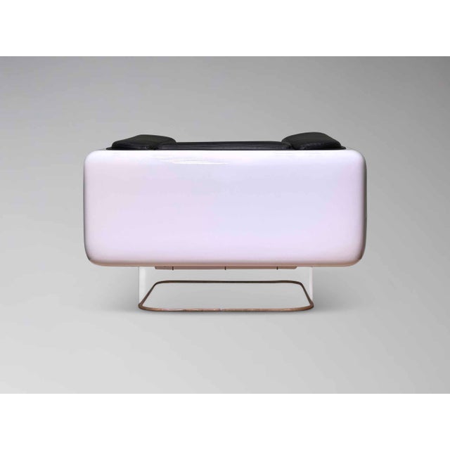 1970s Restored William Andrus Steelcase Fiberglass Lounge Chair Black Leather Lucite Base For Sale - Image 5 of 11