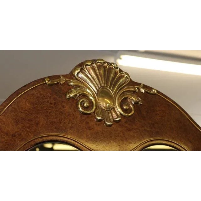 1960s ​1960s Mastercraft Burled Wood Hollywood Regency Style Display Curio Cabinet For Sale - Image 5 of 10