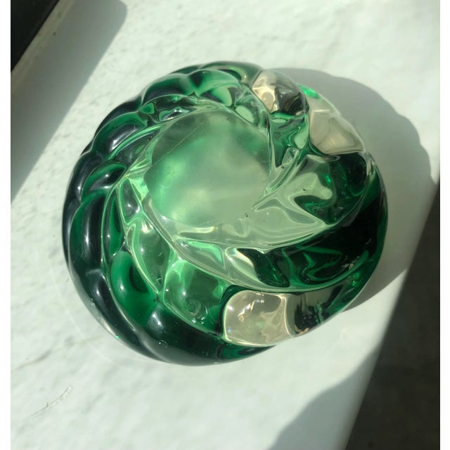 Green Mid-Century Handblown Green and Gold & Silver Foil Sommerso Swirl Catchall For Sale - Image 8 of 10