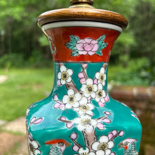 1960’s Chinoiserie Emerald Green Lamp With Pheasants and Peonies by Automax Ny For Sale In New Orleans - Image 6 of 9